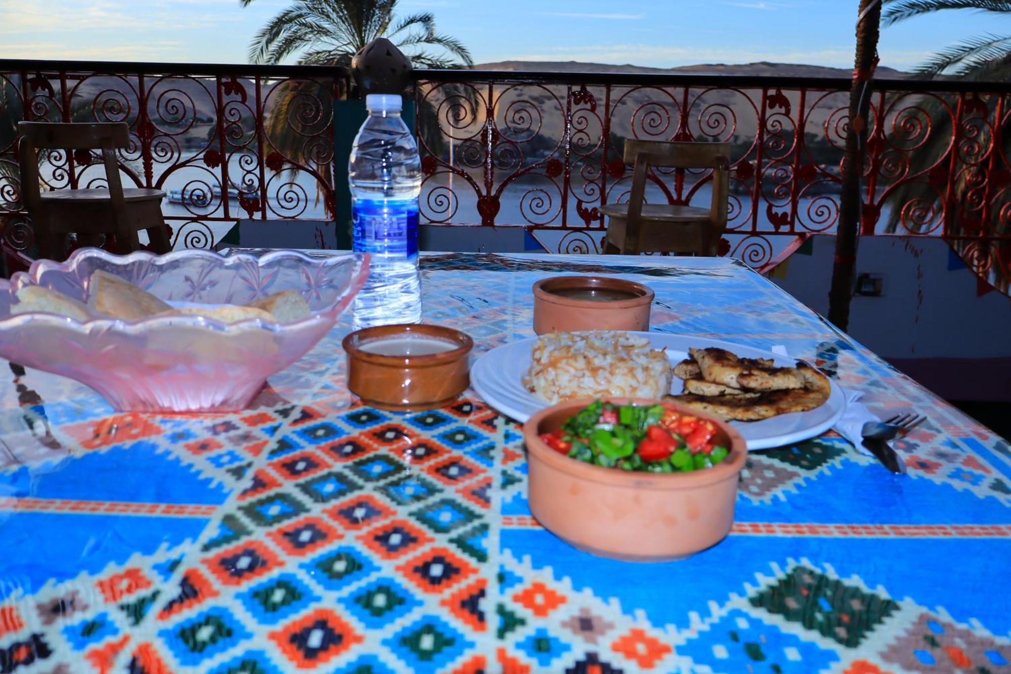 Hotel Bayt Zaina - Nubian Hospitality House Assuan Exterior foto